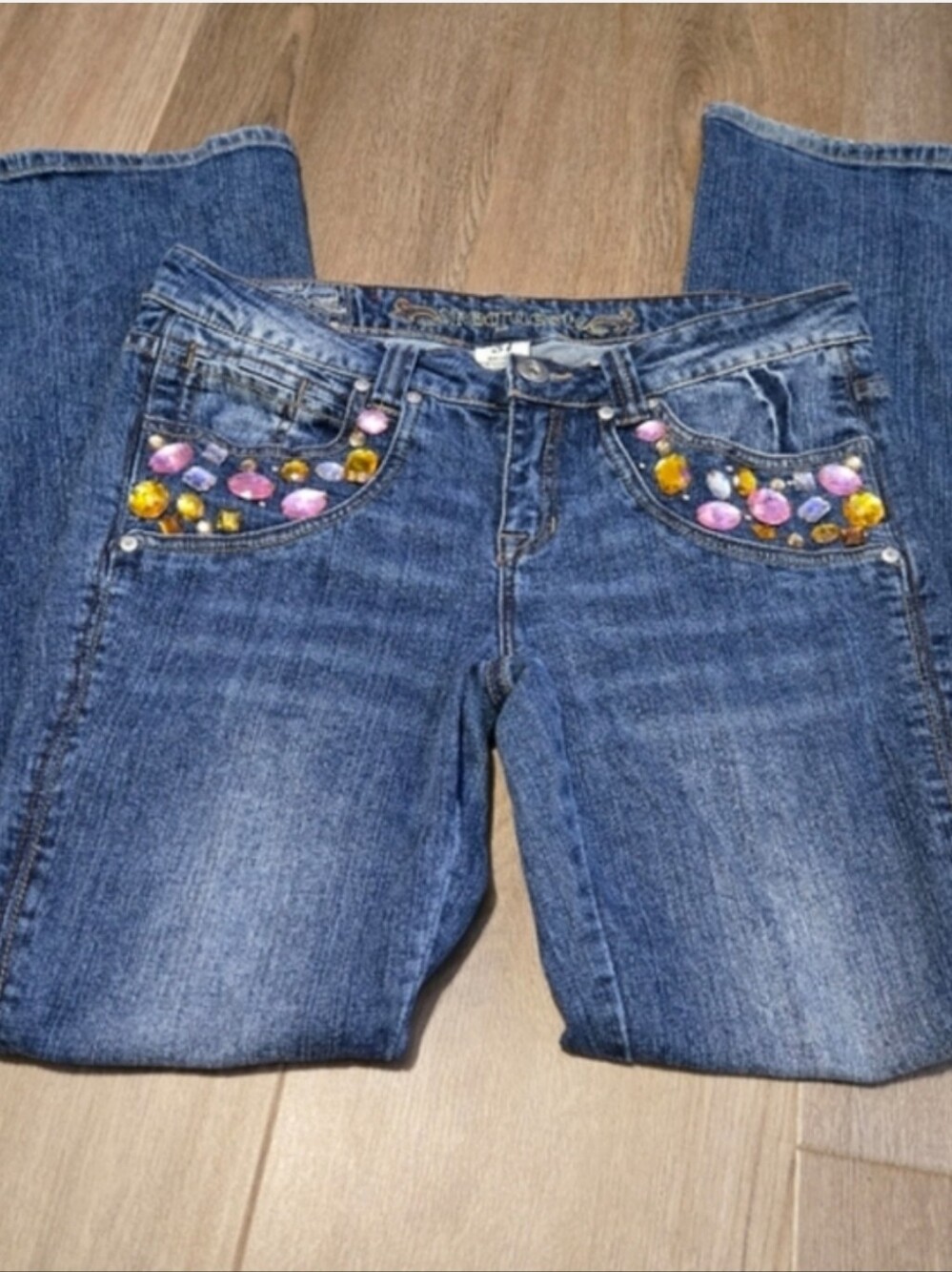 REQUEST Blue Jeans Gems Pink Gold Rhinestones Women’s Size 31